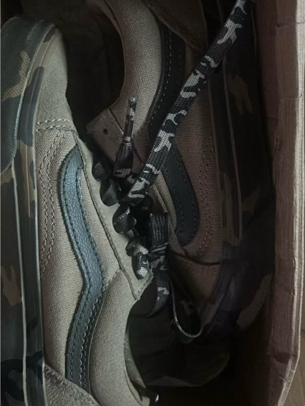 Vans Low-Top Sneakers in Olive Green and Black